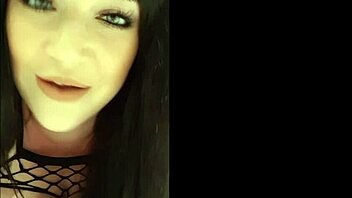 Get Up Close With Harmony Reigns' Pretty Blue Eyes And Sexy British Accent!