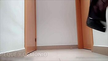 i squirt thinking about boss's cock