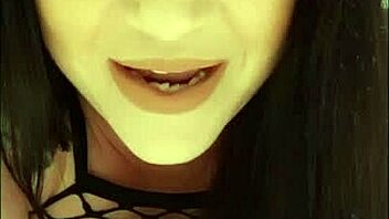 Get Up Close With Harmony Reigns' Pretty Blue Eyes And Sexy British Accent!