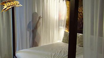 Yo, Canela Skin Gets Wild in Barcelona Bar Bang!