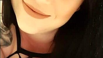 Get Up Close With Harmony Reigns' Pretty Blue Eyes And Sexy British Accent!