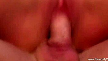 Beautiful milf enjoys outdoor banging with cumshot