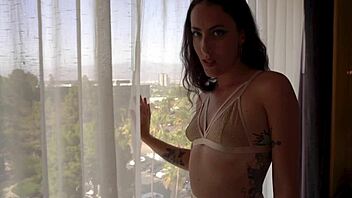 Слаба европейска тийнейджърка 18+ силно ебана от огромен кур