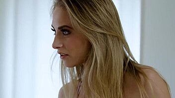 Blonde teen 18+ step sisters Kyler Quinn and Braylin Bailey get wild kissing in bed.