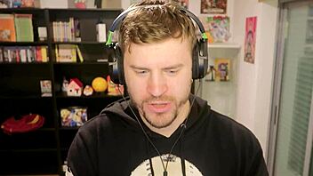 Stuck in naughty escape game? Panic party with creampie action!