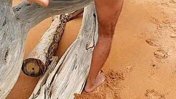 Ladysilva's hot gay ass on the beach