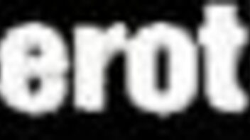 Larissa and Ingrid in lesbian scene