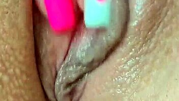 Brzy ráno, moje růžová piča pulzuje mnohonásobnými orgasmy