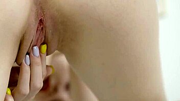 Solo brunette teen 18+ fingers herself in 4k