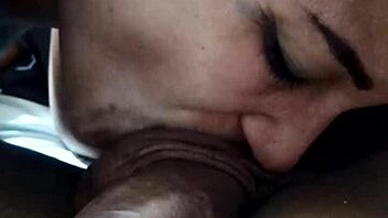 Teen bitch indulges in sucking and drinking piss intensely