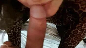 i’m obsessed with french amateur rimming in black leather pants!