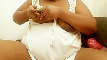 Andhra girl shows off big boobs