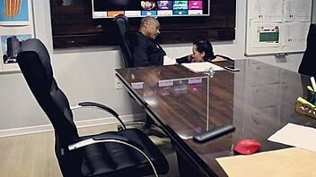 A corna e a submissa in outdoor creampie fun 😈