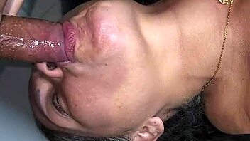 Teaching a busty mature how to suck properly, wanna see?