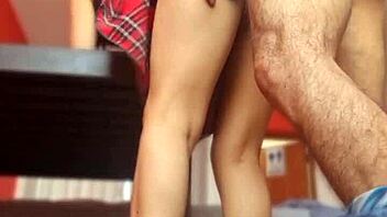 Spying on Secretary Nataly at Mexico's Gobernatura Office - WATCH NOW