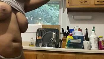 latina milf, um, havin’ fun while doin’ dishes, ya know