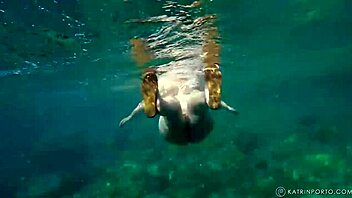 BBW Redhead with Hairy Pussy Goes Fully Nude in Public.