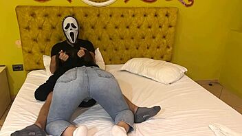 Ghostface gets Halloween blowjob
