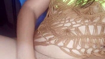 Latina babe enjoys wild fun with her toy carrot. It’s a spicy solo treat!