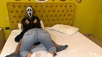 Ghostface gets Halloween blowjob