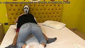 Ghostface gets Halloween blowjob