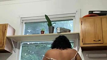 latina milf, um, havin’ fun while doin’ dishes, ya know
