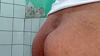 It's so addictive putting the bottle in my ass, you should try it