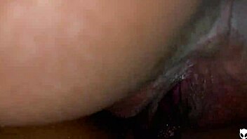 Clit to clit rubbing in intense pussy tribbing