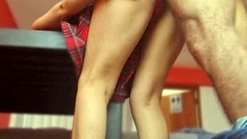 Spying on Secretary Nataly at Mexico's Gobernatura Office - WATCH NOW