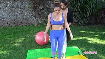 Puta Culona Mexicana Seduces Yoga Teacher