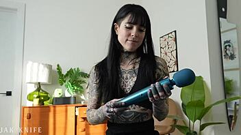 I’m sneaking sex with Awlivv, my step sister’s hot tatted BFF!