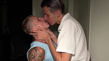 Twinks Back from Party Kissing and Fucking with Raw Passion