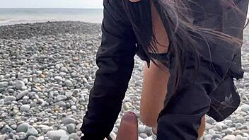 i met peruvian woman on beach, she refused internal cum and swallowed all