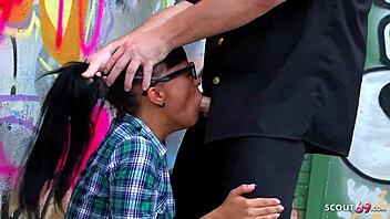 Dirty teen 18+ Jenny caught for outdoor anal by old cop, what a mess! 😱