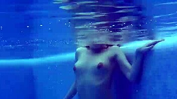 Super Hot Teen 18+ Mia Ferrari Strips Red Lingerie by Pool for Underwater Tease