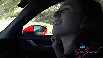 Kourtney Ray loves pussy play on beach