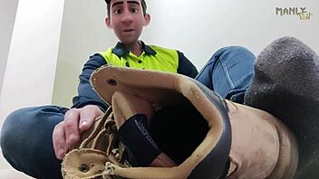 Step Gay Dad Escapes Into Foot Fantasies At Work!