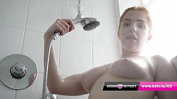 scarlett jones wet and naked