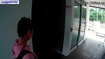 Risky Fast Blowjob In Public Toilet