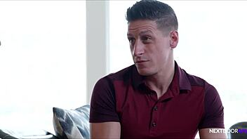 i'm the straight guy who went gay during improv class, first time fucking a muscular bodybuilder