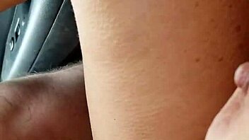 Intimate car session involving fisting and wet pussy play