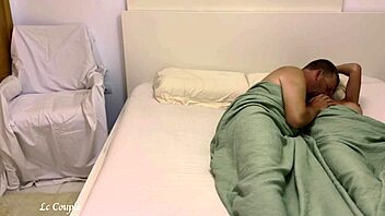 real amateur couple has morning sex while girlfriend watches live