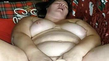 wow, this milf squirts using two huge dildos 😍 orgasm time