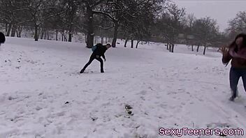 I love pussy in this threeway