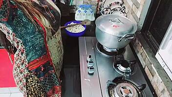 indian wife cooked while husband took her backdoor