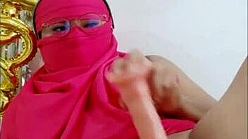 Did I nail my New Year challenge by dressing Indian and playing with my pussy?