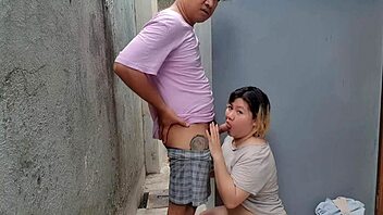 Knullade styvsystern ute snabbt och hårt