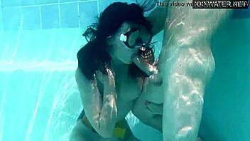 Minnie Manga Bangs Eduard by Pool