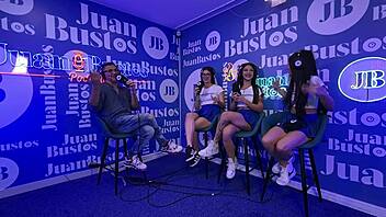 sex class threesome with squirt and muff diving 💦