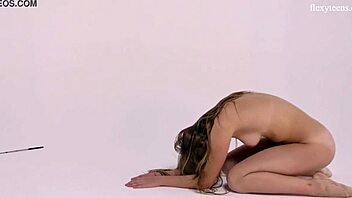 teenie kira zukerman strips and spreads legs on cam, so hot! 🔥